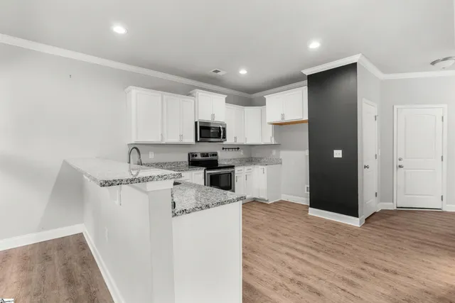 $319,999 | 226 Alice Farr Drive, Greenville, SC 29617