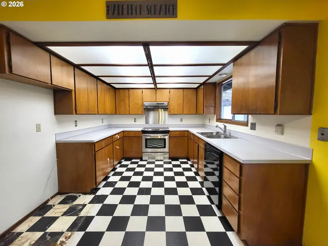 $300,000 | 4498 Marcum Lane, Eugene, OR 97402