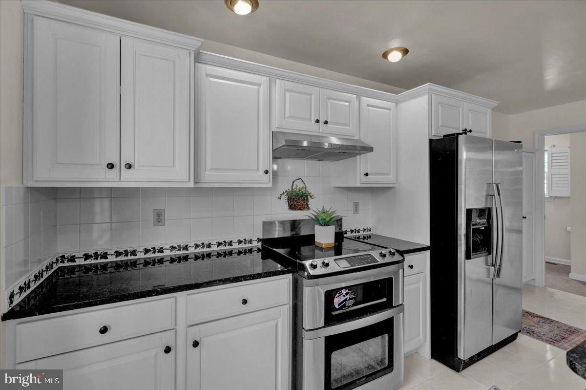 47 Norway Lane Lebanon, PA 17042 - Photo 12 of 45