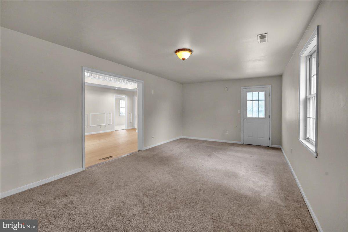 47 Norway Lane Lebanon, PA 17042 - Photo 24 of 45 Bonus/Family room