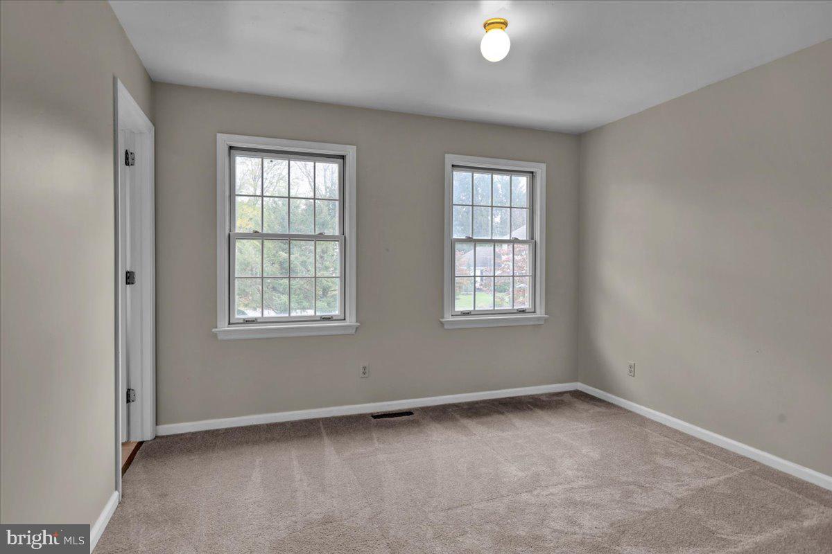 47 Norway Lane Lebanon, PA 17042 - Photo 30 of 45 Upstairs bedroom 2