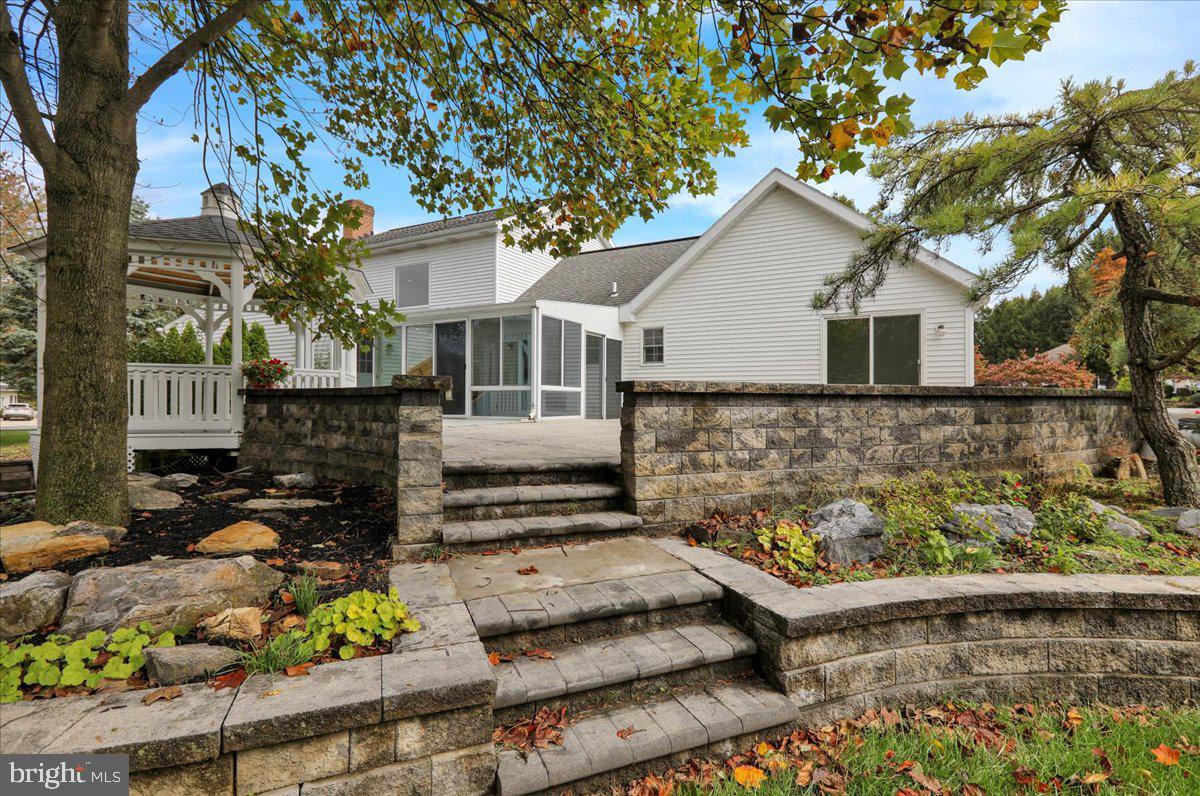 47 Norway Lane Lebanon, PA 17042 - Photo 43 of 45 Lower level yard