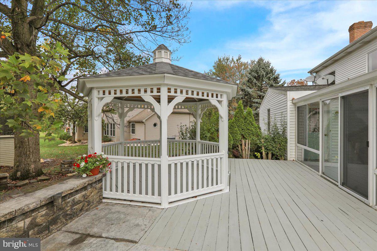 47 Norway Lane Lebanon, PA 17042 - Photo 7 of 45