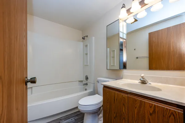 $278,500 | 12843 South Wolcott Street, Sawyer, MI 49125