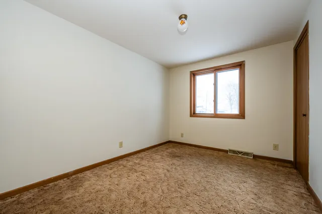 $298,500 | 12843 South Wolcott Street, Sawyer, MI 49125