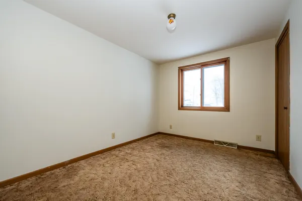 $278,500 | 12843 South Wolcott Street, Sawyer, MI 49125