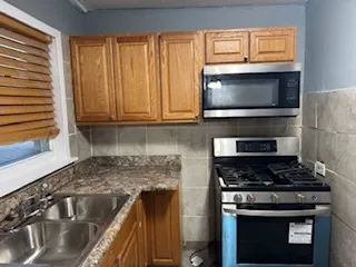 $140,000 | 9741 South Hoxie Avenue, Chicago, IL 60617