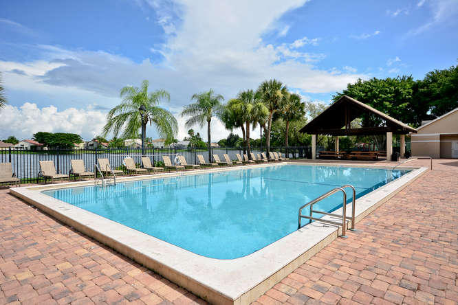 10767 Sea Cliff Circle Boca Raton, FL 33498 - Photo 36 of 45 10767 Sea Cliff Cir Boca Raton-small-036