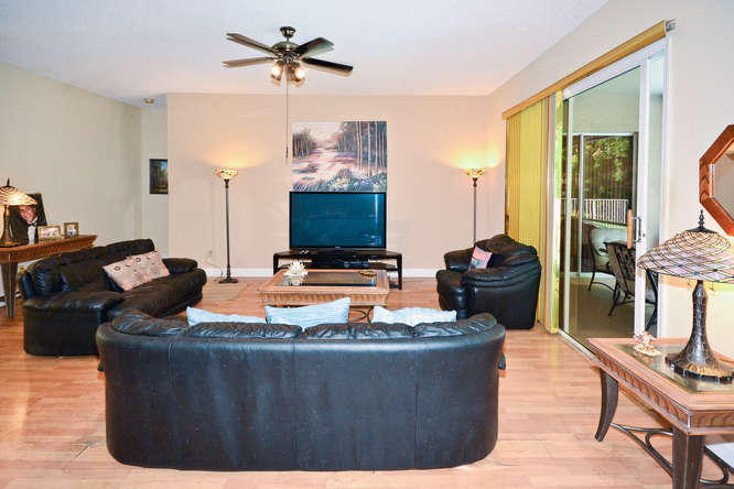 10767 Sea Cliff Circle Boca Raton, FL 33498 - Photo 6 of 45 10767 Sea Cliff Cir Boca Raton-small-006