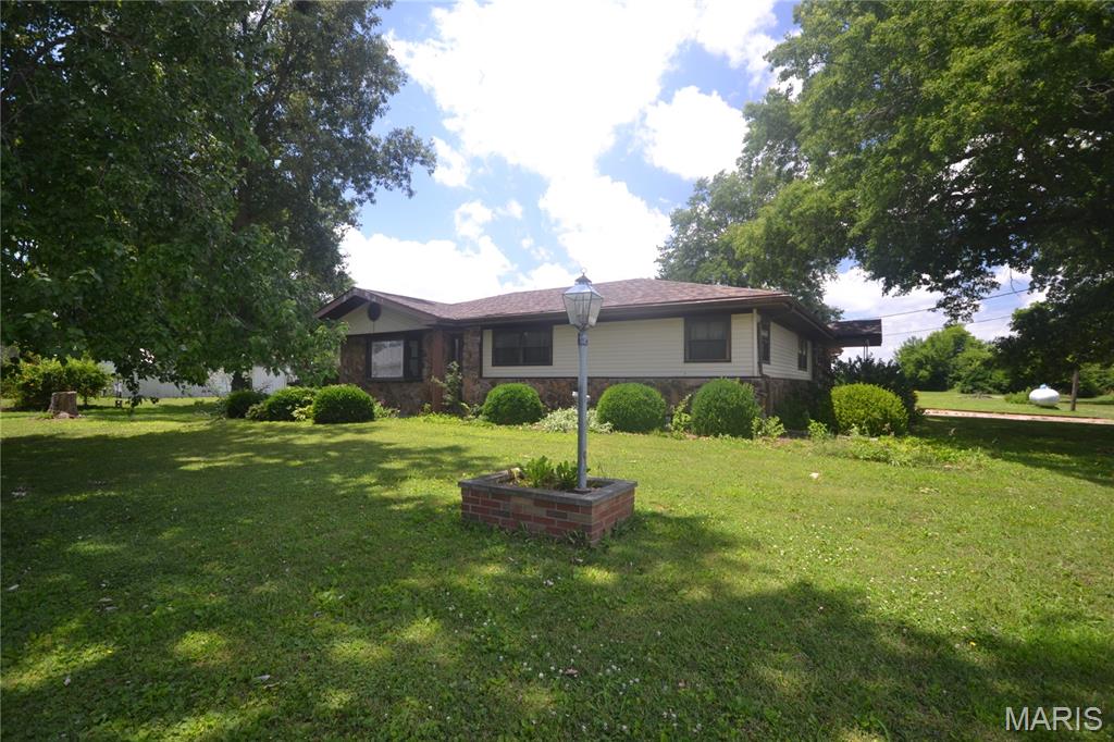 319 Old Floraville Road Waterloo, IL 62298 - Photo 2 of 2