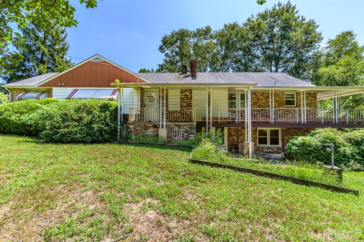 370 East Millstream Road Cream Ridge, NJ 08514 - Photo 1 of 54 a view of a house with garden and yard