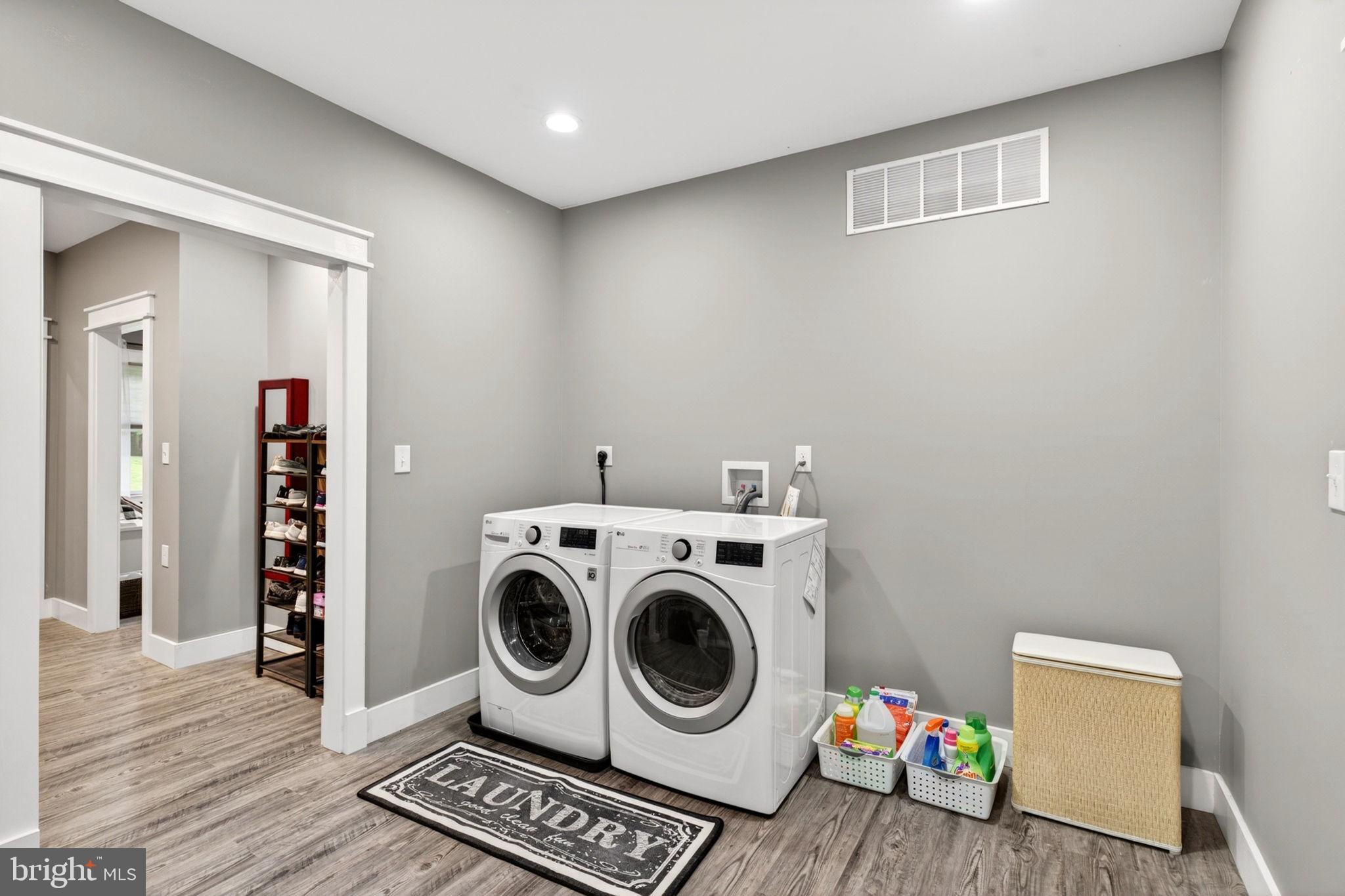 846 Stansbury Road Pylesville, MD 21132 - Photo 39 of 96 Main level laundry