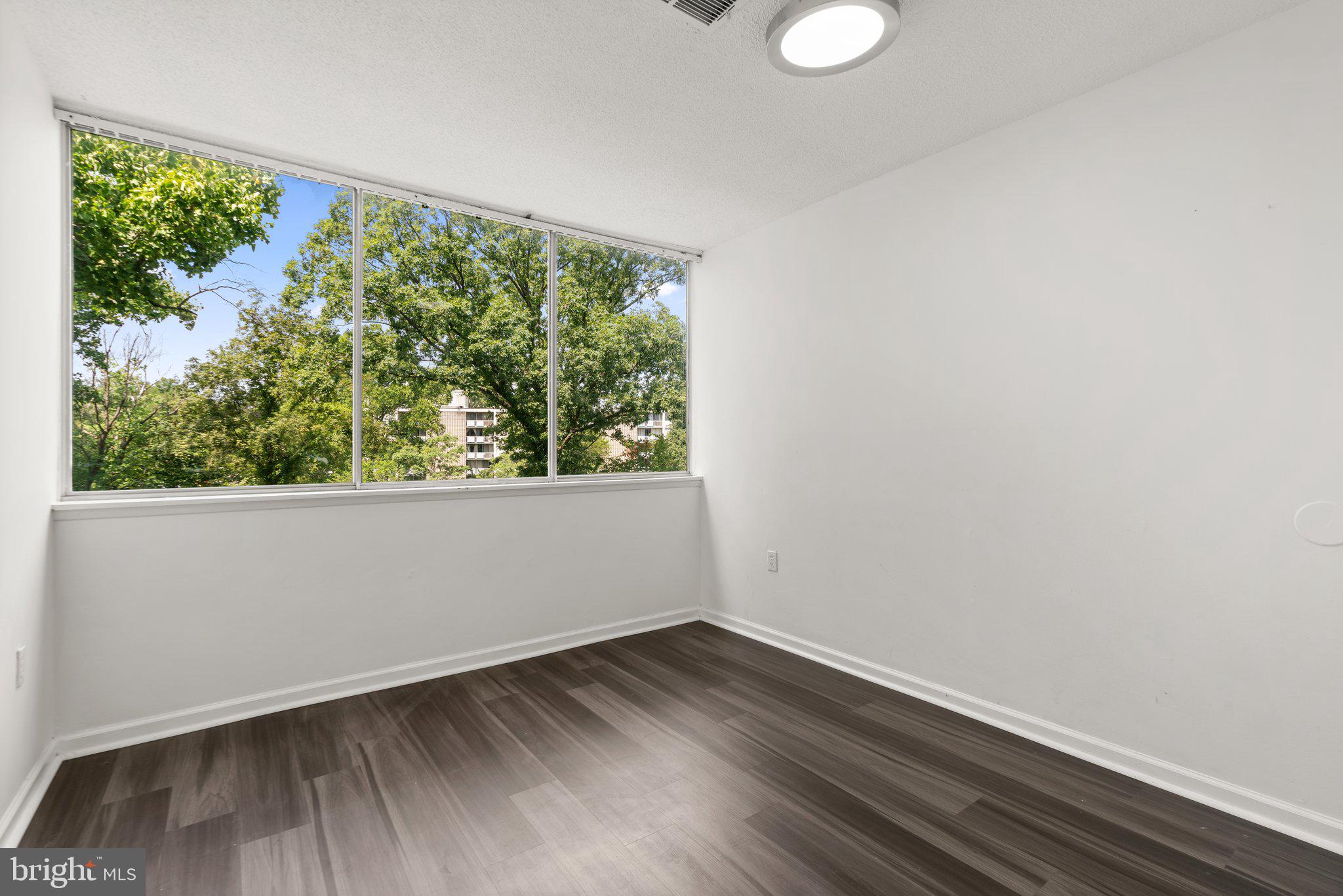 1828 Metzerott Road, Unit 405 Adelphi, MD 20783 - Photo 13 of 22