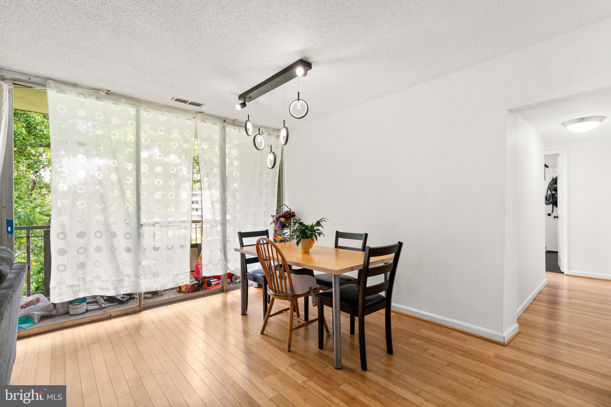 1828 Metzerott Road, Unit 405 Adelphi, MD 20783 - Photo 5 of 22