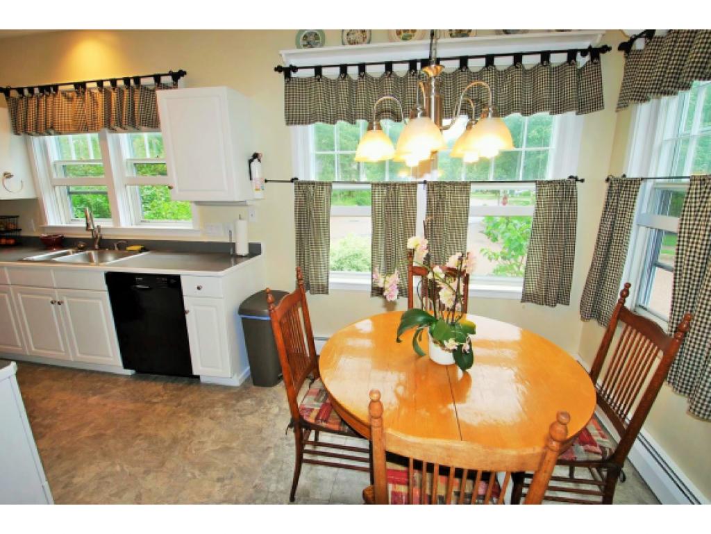 30 Arbor Road, Unit 30 South Burlington, VT 05403 - Photo 8 of 29 Gallery Image 8