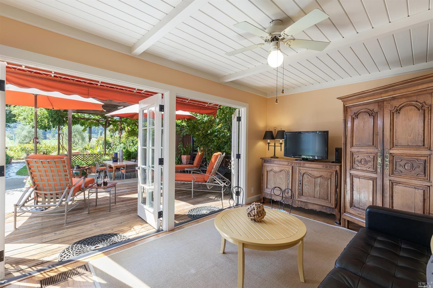 1655 Scott Street St. Helena, CA 94574 - Photo 14 of 38