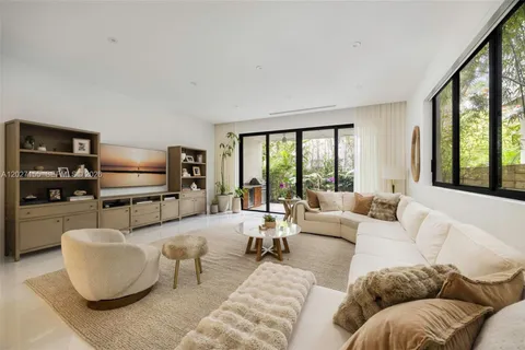 $2,975,000 | 2986 Coconut Avenue, Coconut Grove, FL 33133
