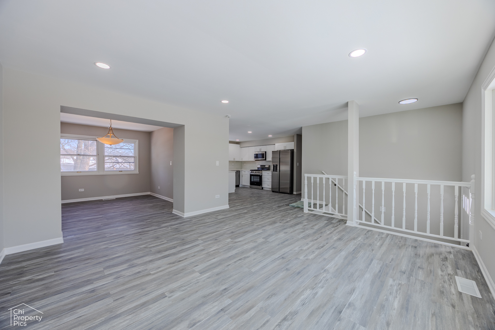 6967 Hemlock Street Hanover Park, IL 60133 - Photo 3 of 27