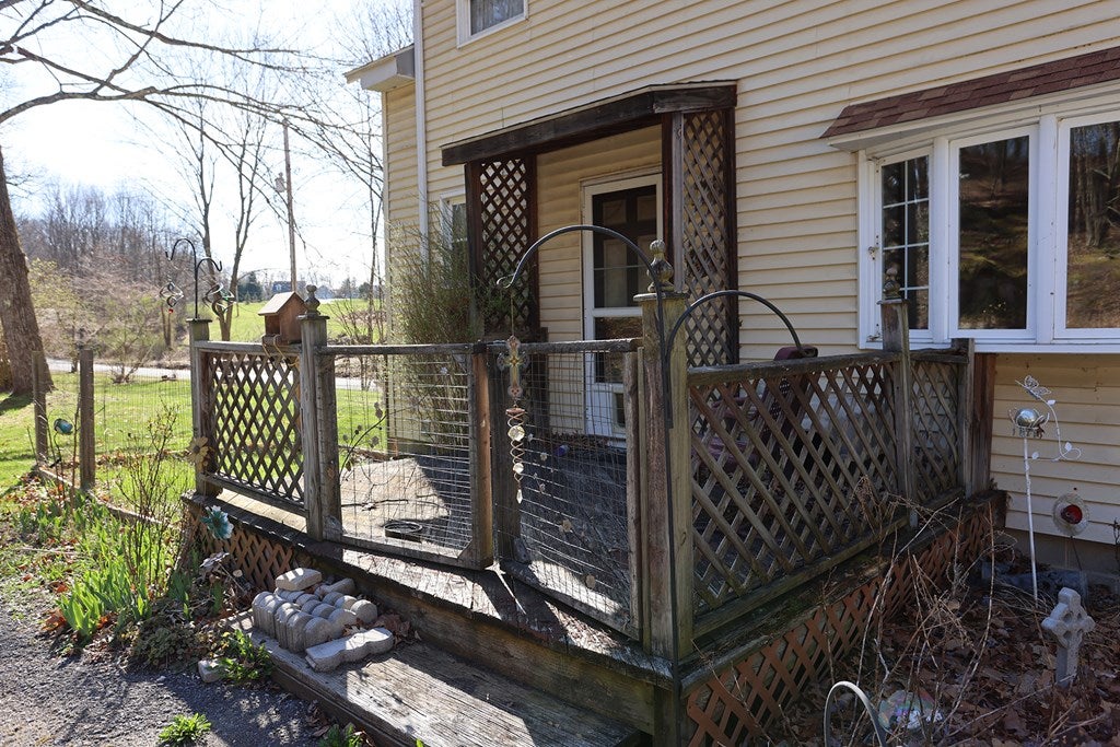 9087 Runks Road Huntingdon, PA 16652 - Photo 8 of 12 Gallery Image 8