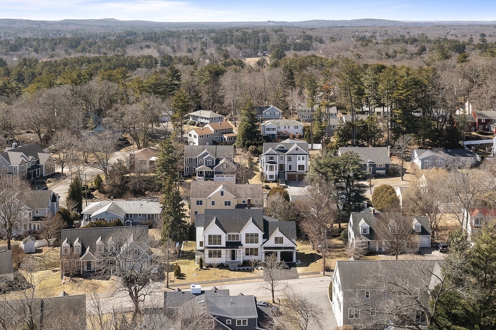 42 Thornton Road Needham, MA 02492 - Photo 3 of 38