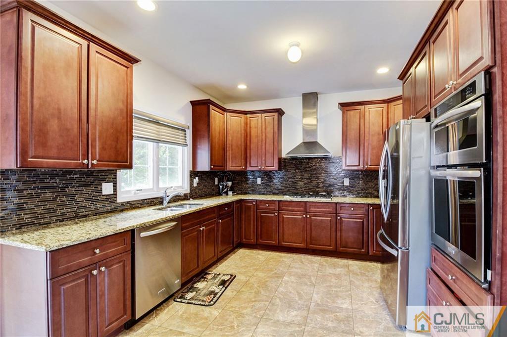 950 New Dover Road Edison, NJ 08820 - Photo 1 of 35 Gallery Image 1