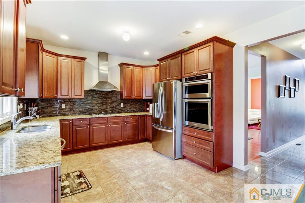 950 New Dover Road Edison, NJ 08820 - Photo 2 of 35 Gallery Image 2