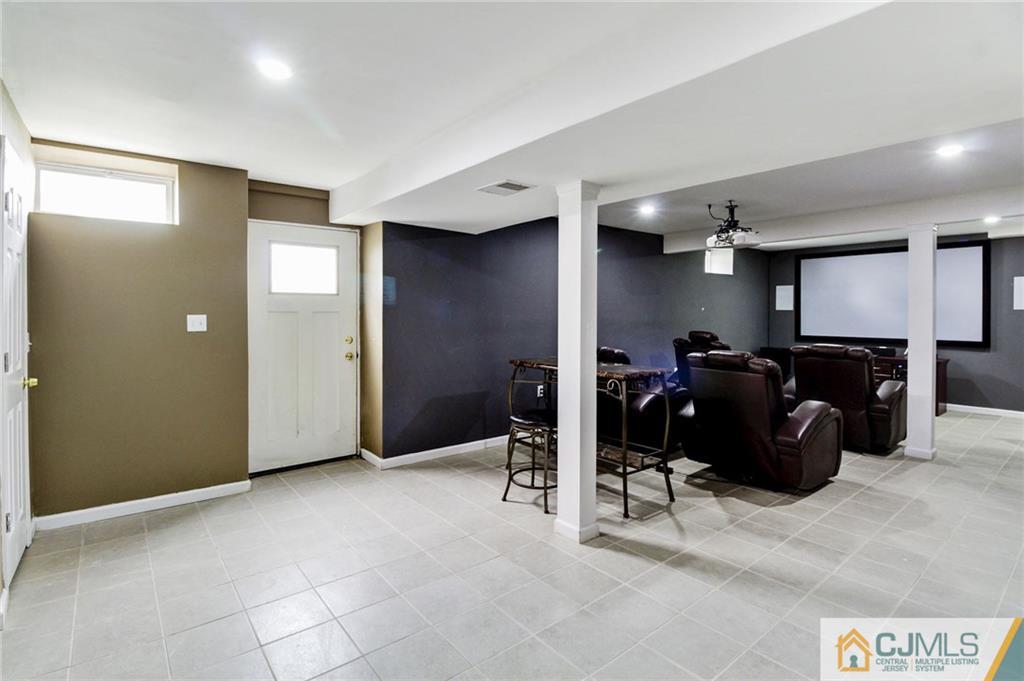 950 New Dover Road Edison, NJ 08820 - Photo 28 of 35 Gallery Image 28