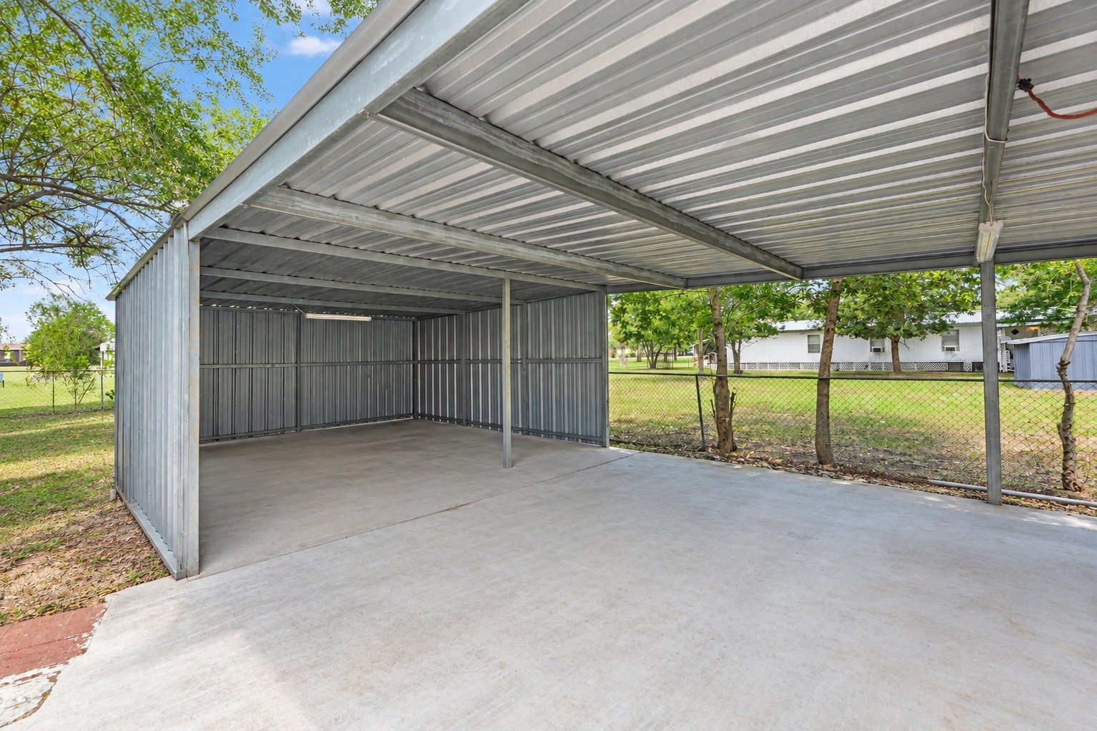 915 Airline Place, Unit C713B Rosharon, TX 77583 - Photo 11 of 15 Gallery Image 11