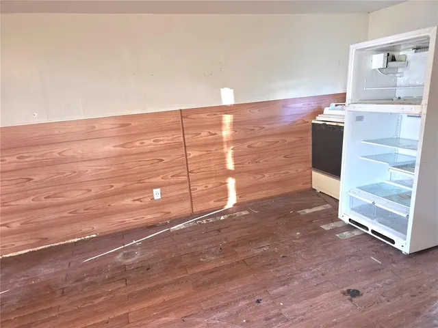 $180,000 | 327 South Miami Street, Lake Wales, FL 33853