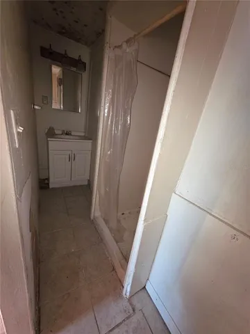 $180,000 | 327 South Miami Street, Lake Wales, FL 33853