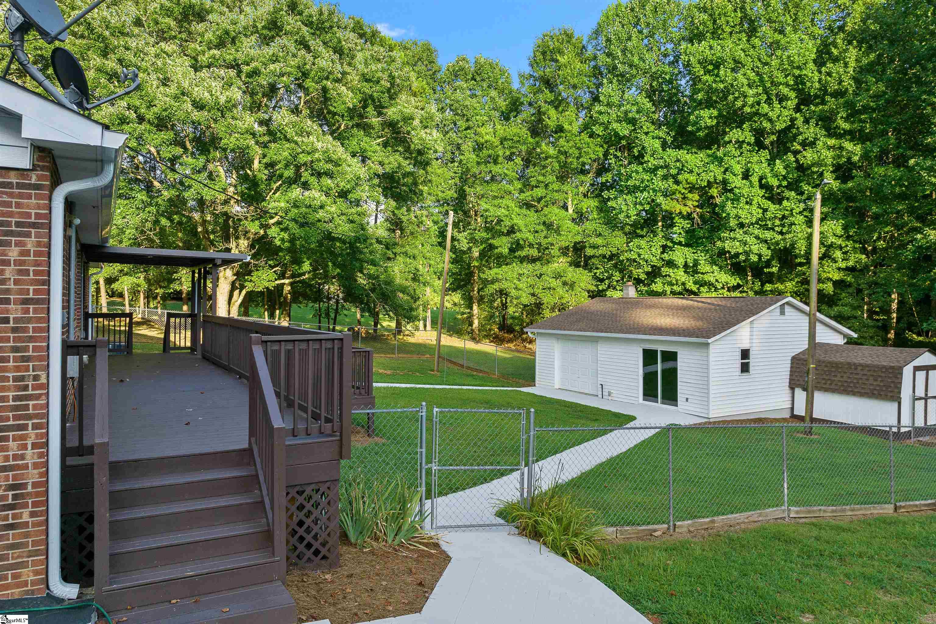 205 State Rd S-42-4322 Chesnee, SC 29323 - Photo 10 of 35
