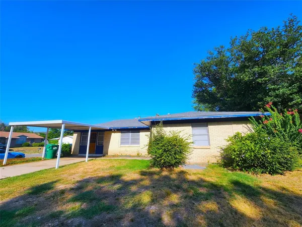 $2,100 | 3604 Valley View Road, Denton, TX 76209
