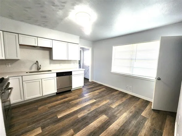 $2,100 | 3604 Valley View Road, Denton, TX 76209