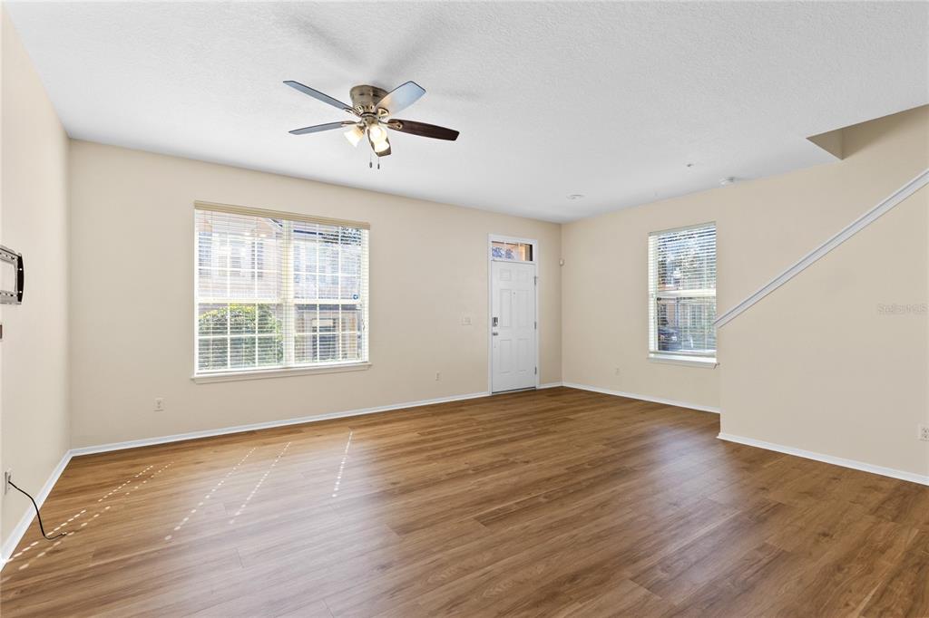 220 Maplebrook Drive Altamonte Springs, FL 32714 - Photo 5 of 39 Gallery Image 5