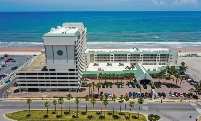 $189,990 | 2700 North Atlantic Avenue, Unit 211, Daytona Beach, FL 32118