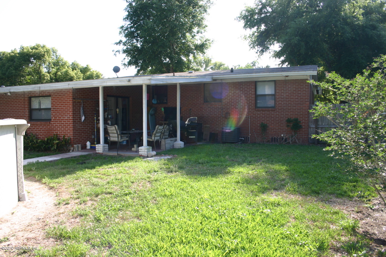 2315 Ligustrum Road Jacksonville, FL 32211 - Photo 12 of 12 Back yard to patio