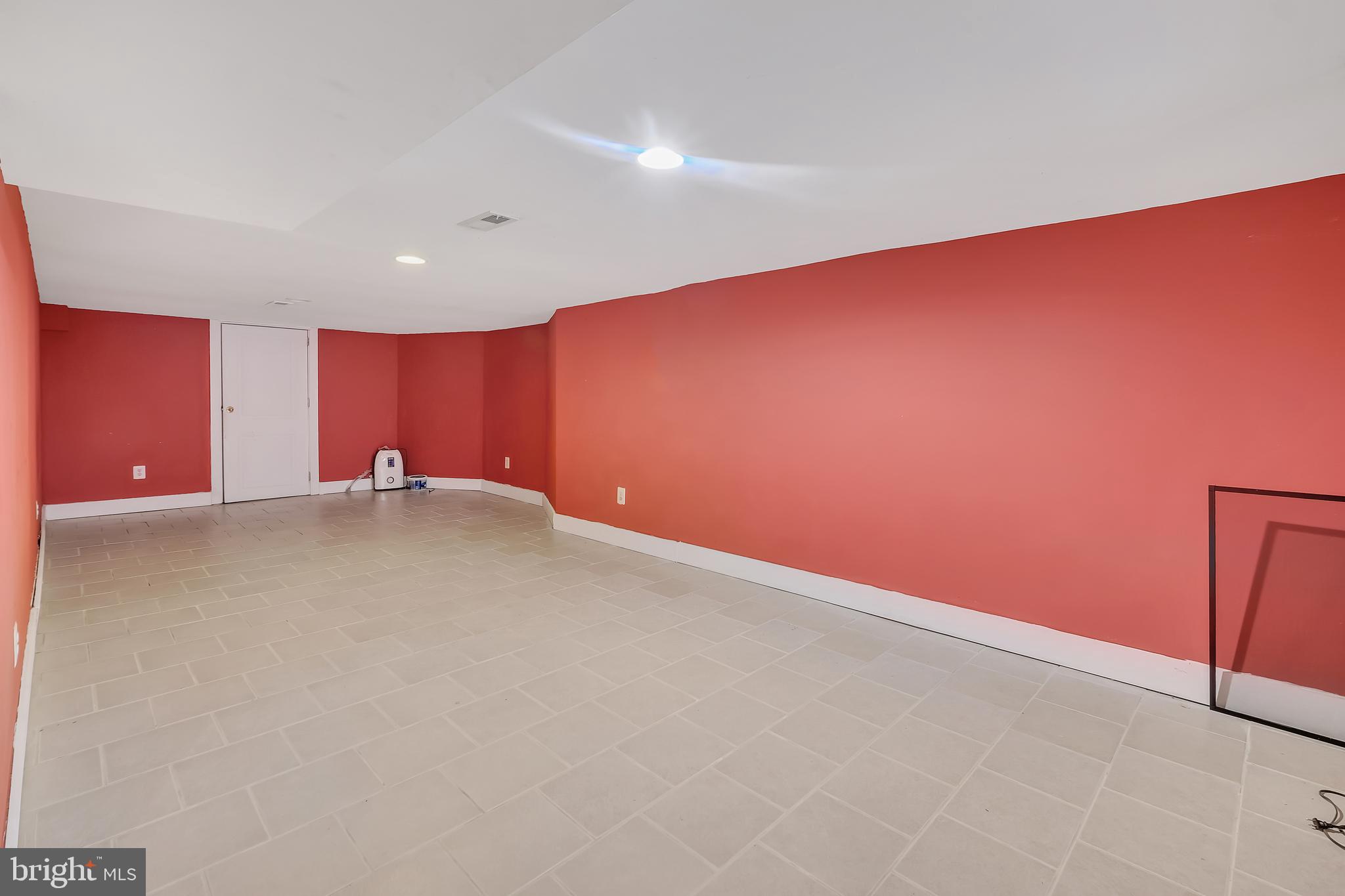 3504 Edgewood Road Baltimore, MD 21215 - Photo 44 of 60 a view of an empty room