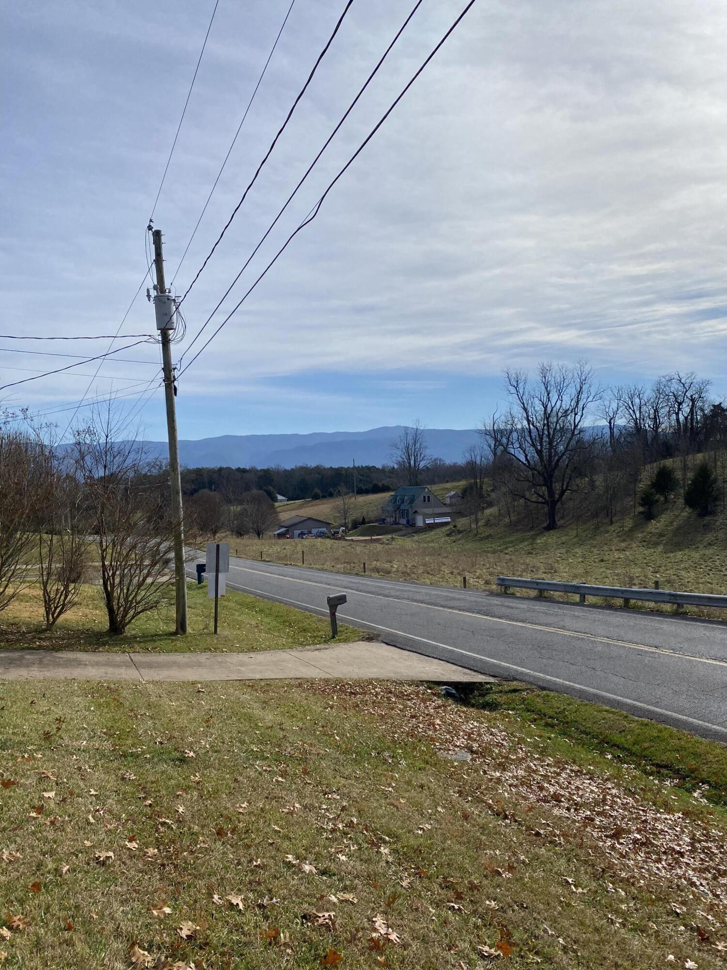 2993 Buckingham Road Greeneville, TN 37745 - Photo 15 of 20 6C68C8D9-16ED-4D66-A399-629A60D896D5