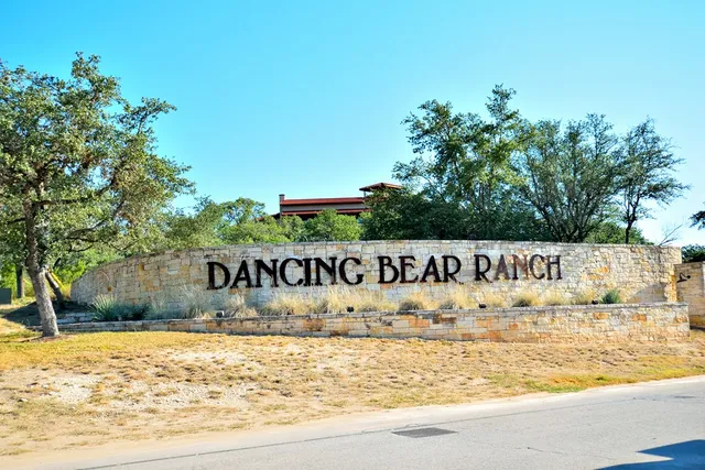 a view of a outdoor space