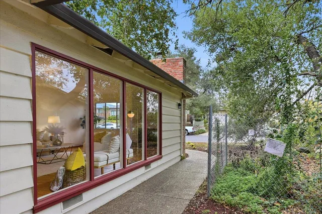 $2,999,000 | 13910 Ravenwood Drive, Saratoga, CA 95070