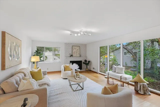 $2,999,000 | 13910 Ravenwood Drive, Saratoga, CA 95070