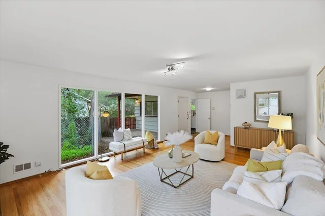 $2,999,000 | 13910 Ravenwood Drive, Saratoga, CA 95070