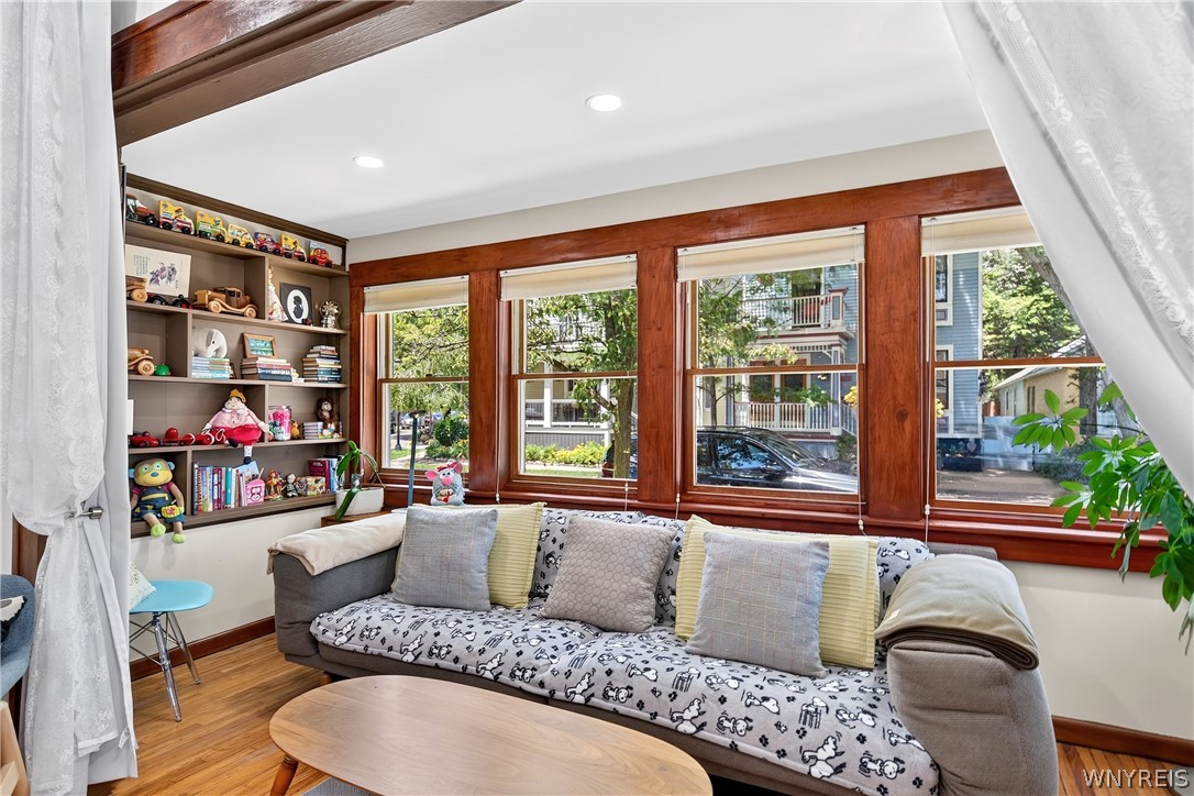 380 Summer Street Buffalo, NY 14213 - Photo 12 of 46 Sitting Room
