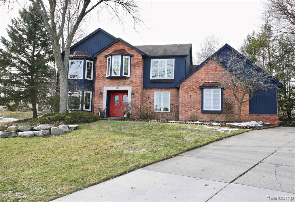 877 Stanford Court Rochester Hills, MI 48309 - Photo 1 of 17