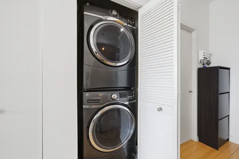 $385,000 | 737 West Washington Boulevard, Unit 3406, Chicago, IL 60661