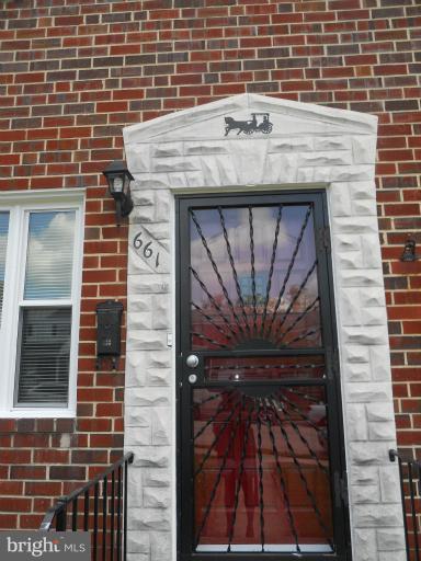 661 Queensgate Road Baltimore, MD 21229 - Photo 10 of 21 Exterior (Front)