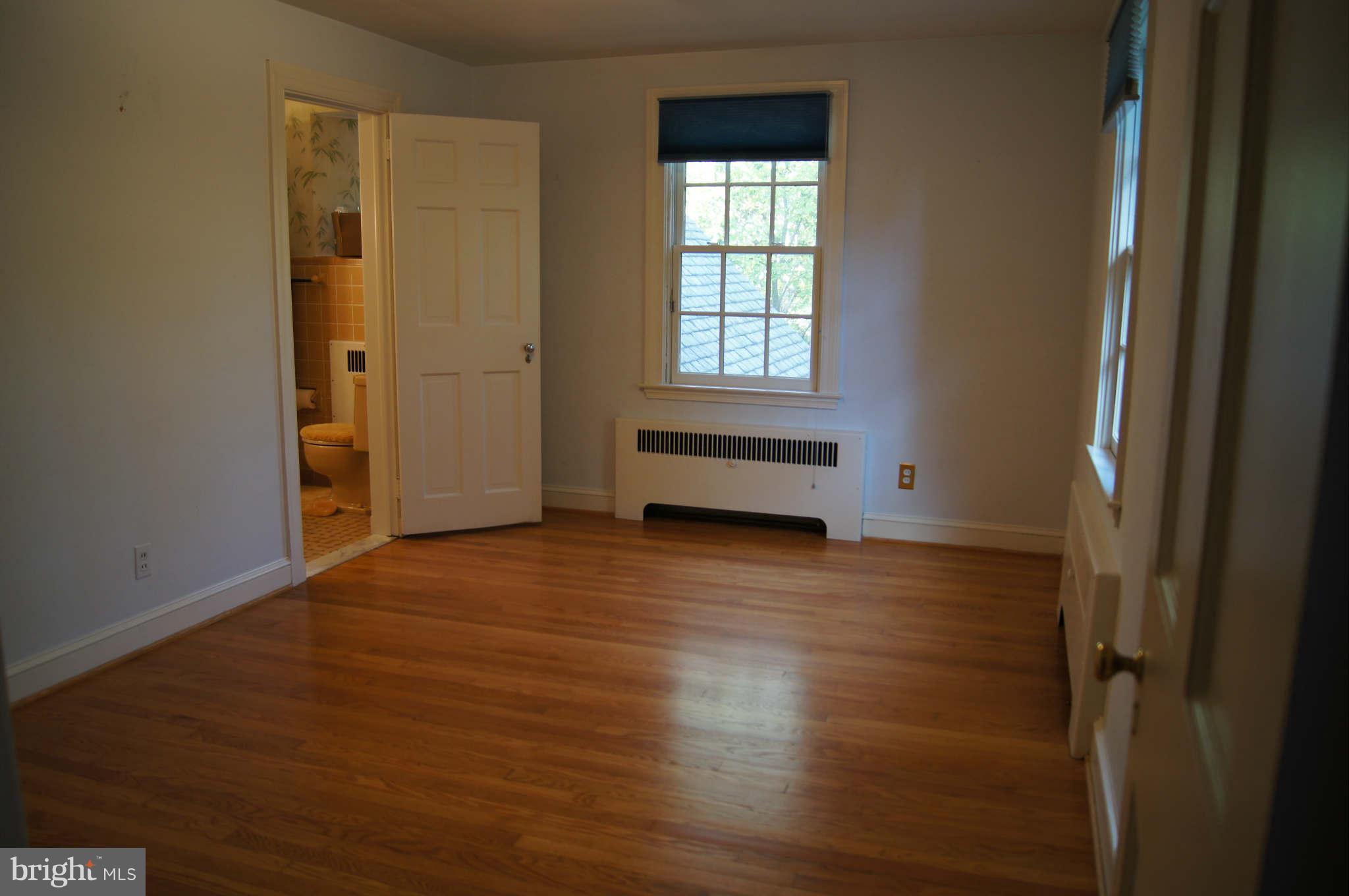 4001 Roundtop Road Baltimore, MD 21218 - Photo 23 of 30 Bedroom three accesses Jack/Jill bath