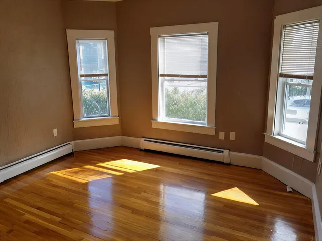 $2,250 | 49 Hillside Avenue, Unit 1, Everett, MA 02149