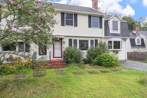 $3,400 | 4 Ivy Circle, Unit 4, Norwood, MA 02062