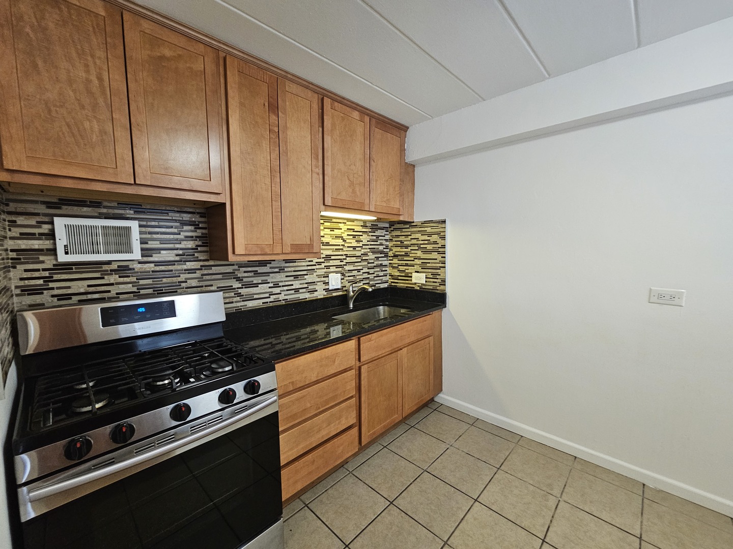 5906 North Sheridan Road, Unit 3F Chicago, IL 60660 - Photo 9 of 16